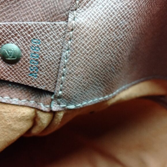 100% Authentic Louis Vuitton Musette Brown Monogram Shoulder Bag - Picture 9 of 9